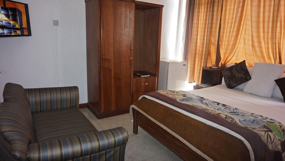 Niagara Hotel Accra Esterno foto
