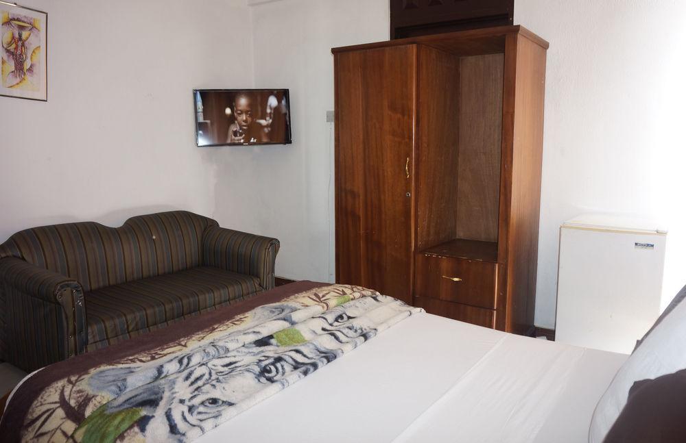 Niagara Hotel Accra Esterno foto