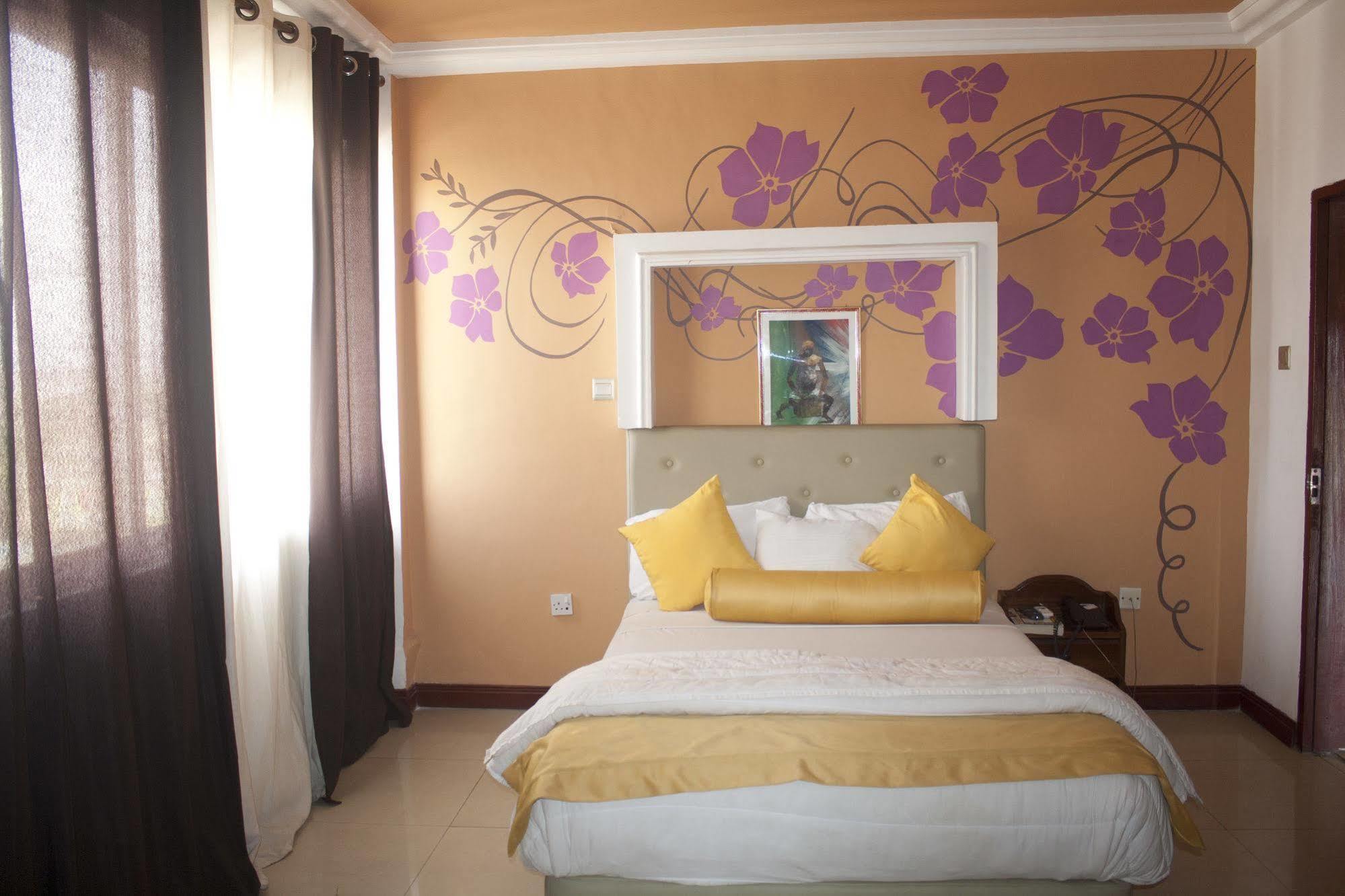 Niagara Hotel Accra Esterno foto